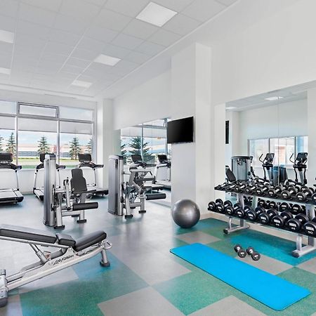 Element Calgary Airport Hotel Екстериор снимка